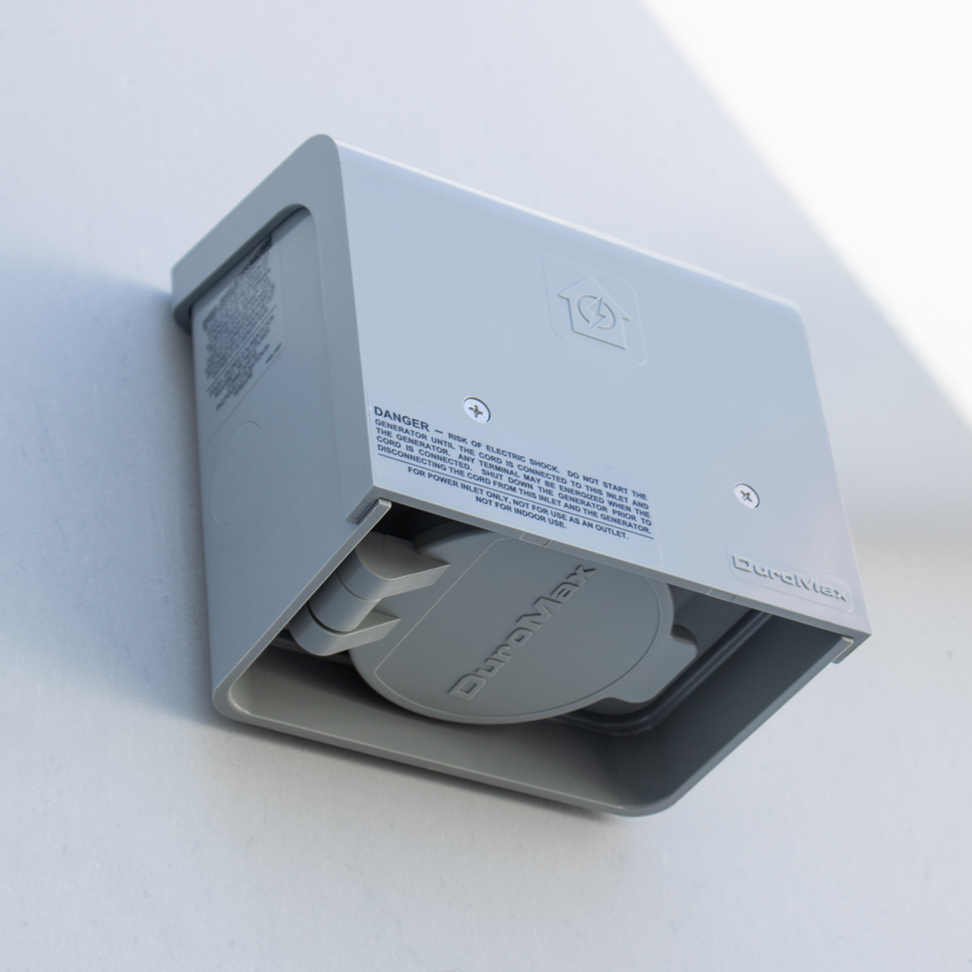 DuroMax XP50PBN 50-Amp 12,500-Watt Non-Metallic Power Inlet Box