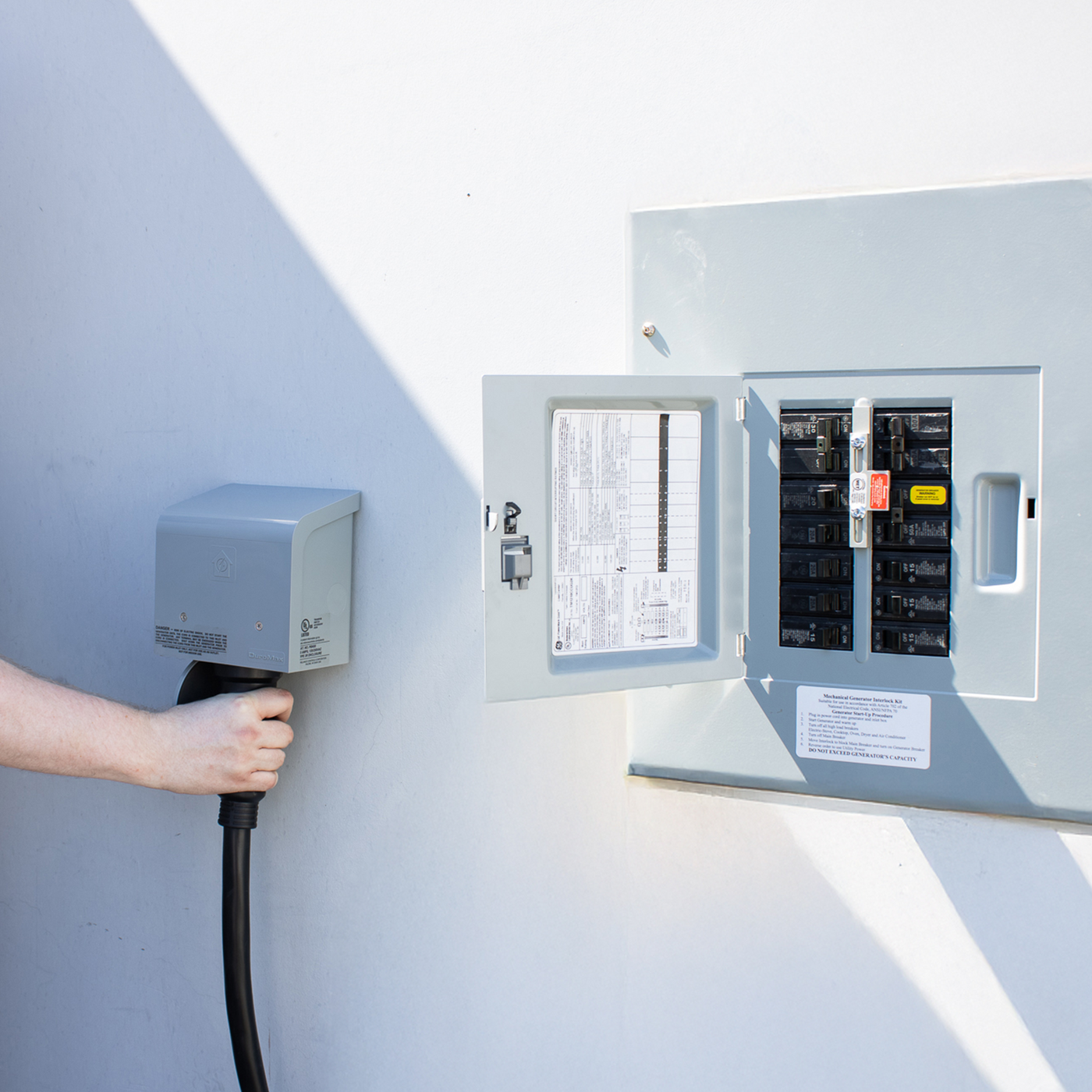 DuroMax XP50PBN 50-Amp 12,500-Watt Non-Metallic Power Inlet Box