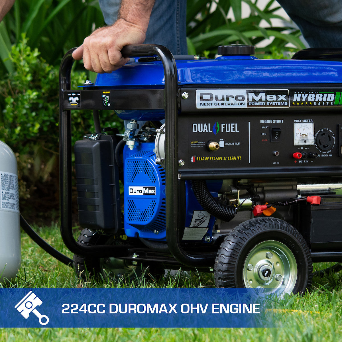 DuroMax  5,500 Watt Dual Fuel Portable Generator
